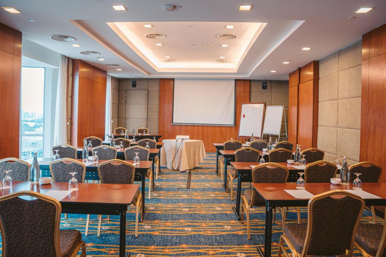 St Giles Gardens Hotel Kuala Lumpur Exterior foto Meeting room