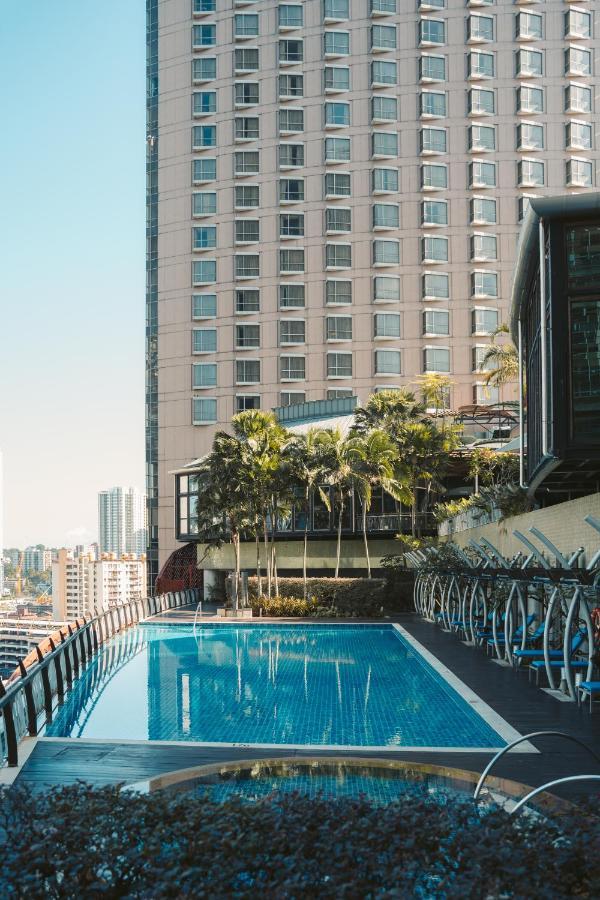 St Giles Gardens Hotel Kuala Lumpur Exterior foto The pool at the 33rd floor of the hotel